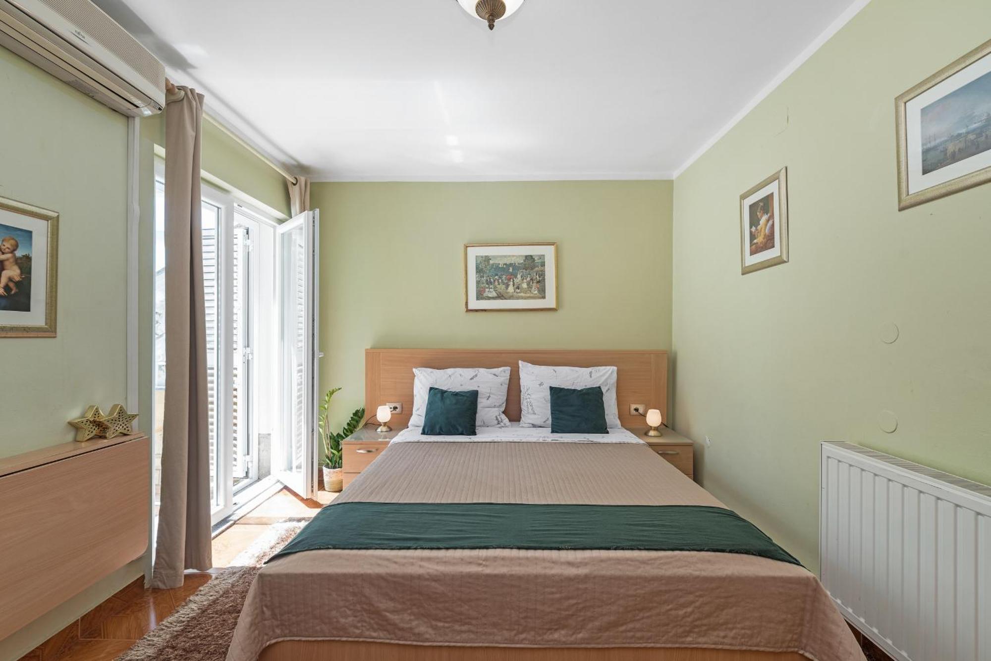 Beach Apartments Villa Kaya Sukošan Rum bild