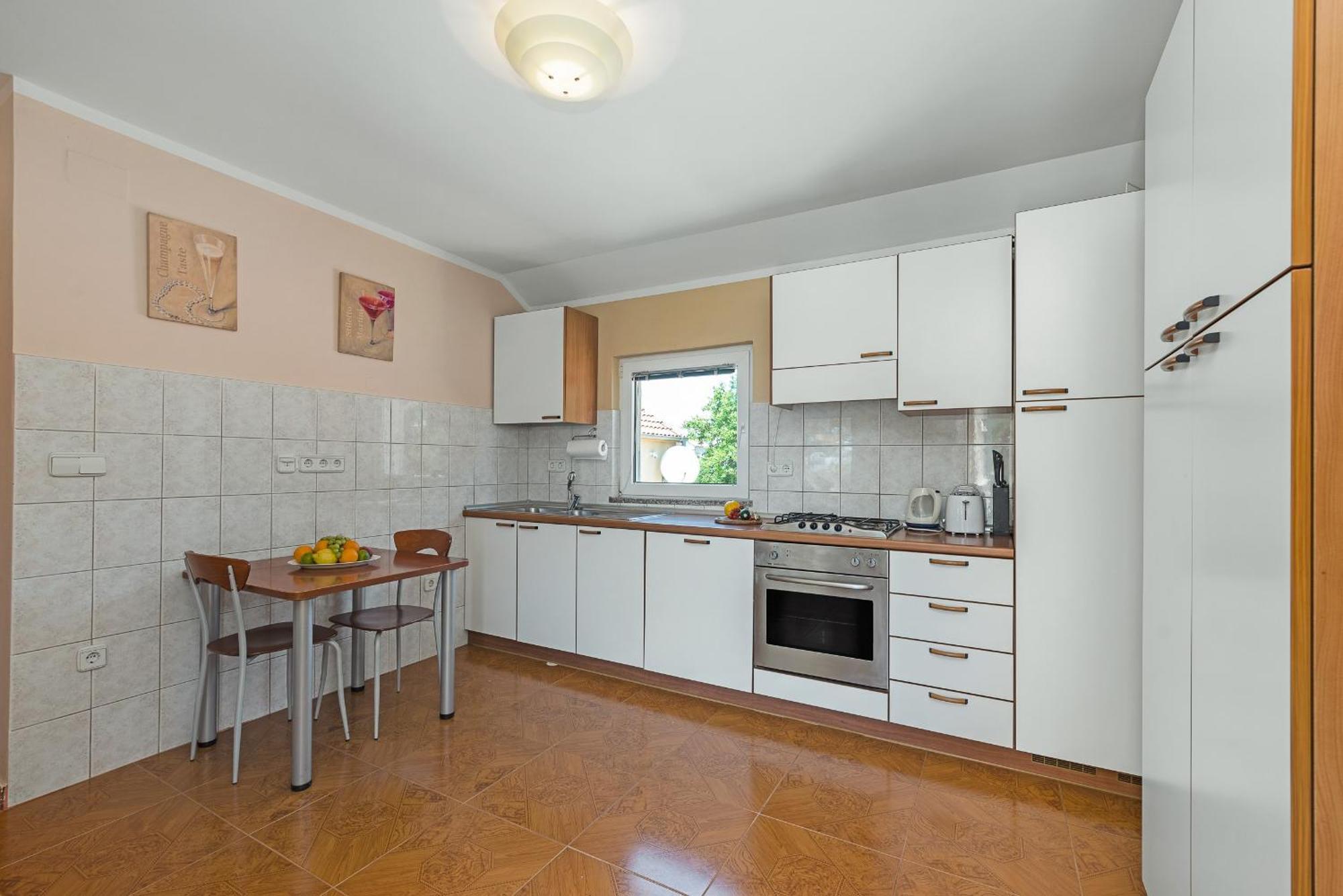 Beach Apartments Villa Kaya Sukošan Rum bild